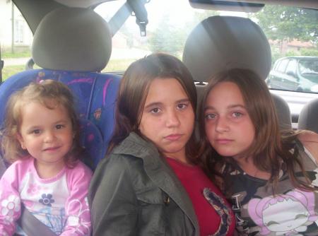 MOI MELA ET CLARA